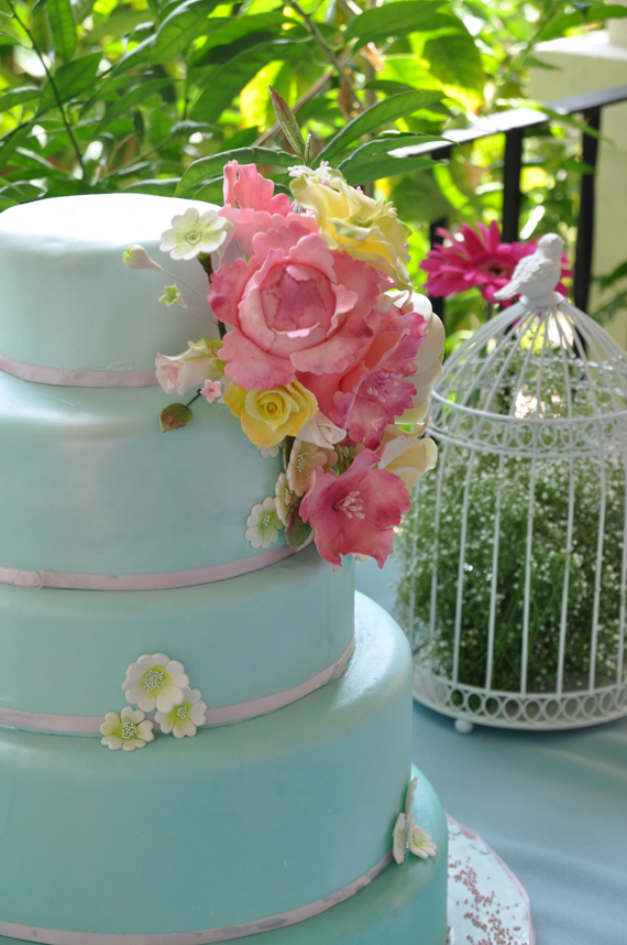 tarta de boda, detalle del ramo de flores