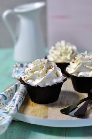 Cupcakes de canela y chocolate blanco