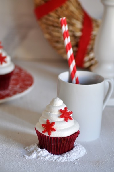 red velvet cupcakes (cupcakes de terciopelo rojo)